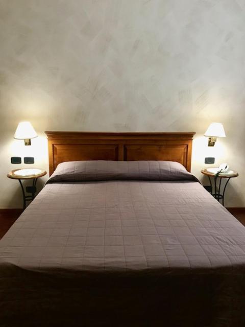 Albergo La Meridiana Castelnuovo del Garda Luaran gambar